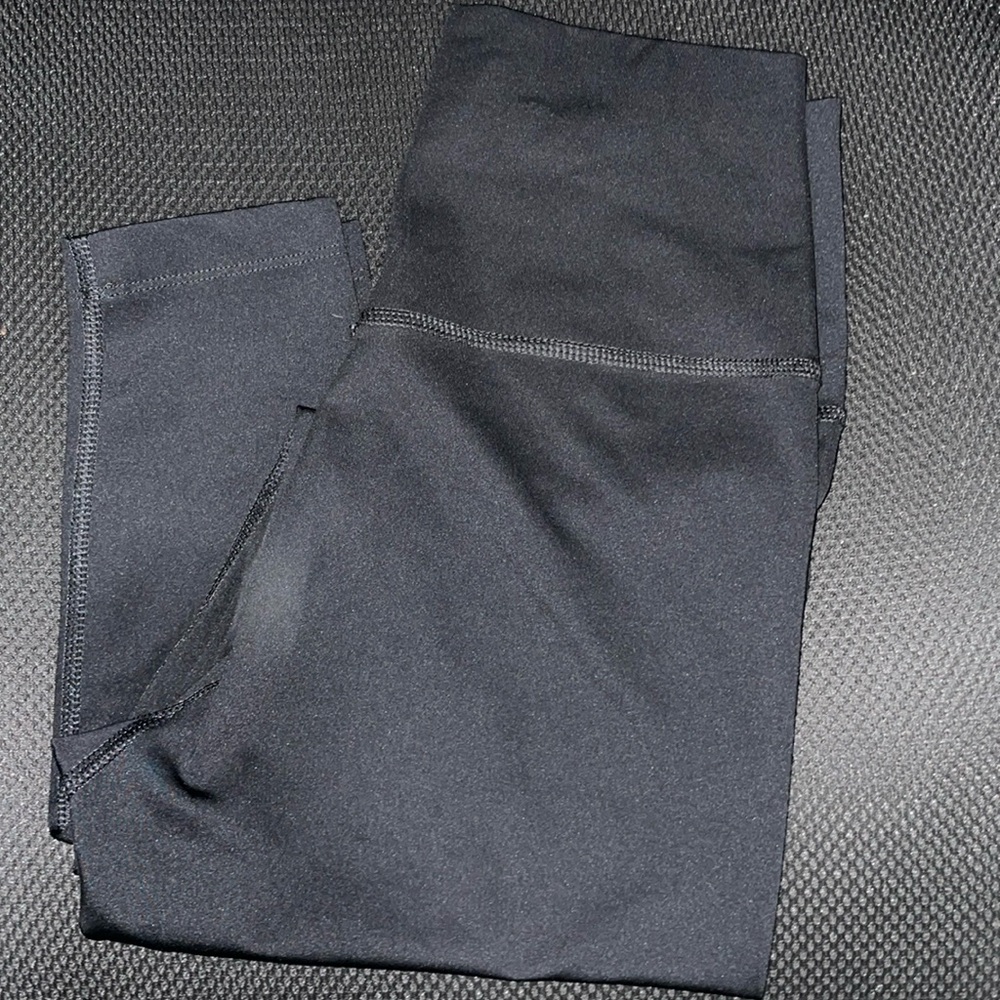 Black Nike Cropped Leggings Size S